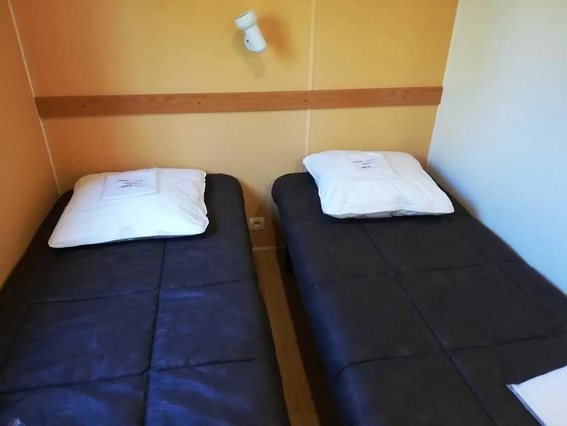 Camping - Piscine - Ccbaieb Montjoie-en-Couserans Campsite