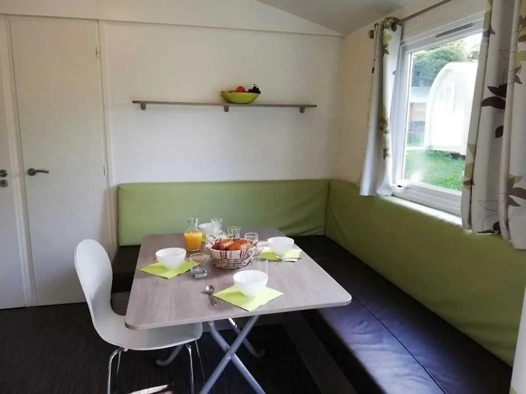Camping - Piscine - Ccbaieb Montjoie-en-Couserans 0*,